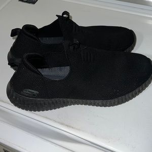 Men’s Skechers slip on shoes